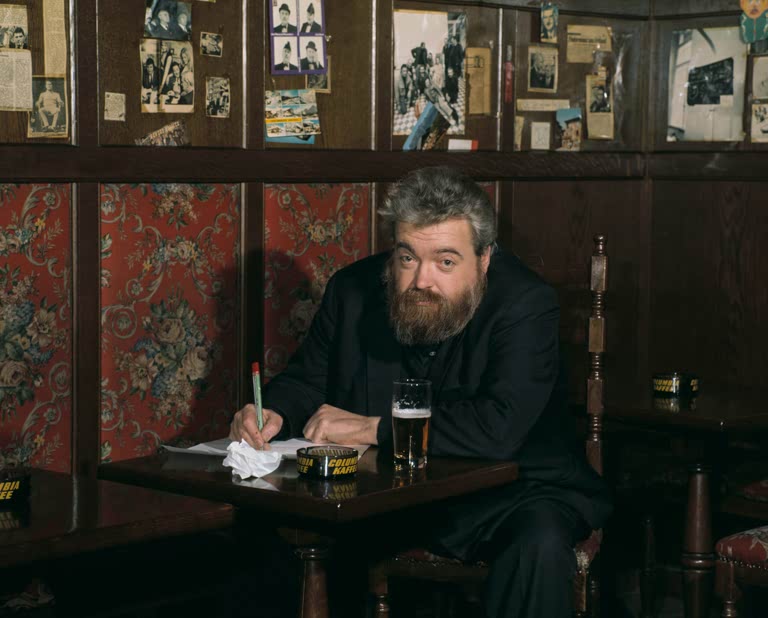 Helmut Qualtinger in Café Gutruf in Vienna, 1977