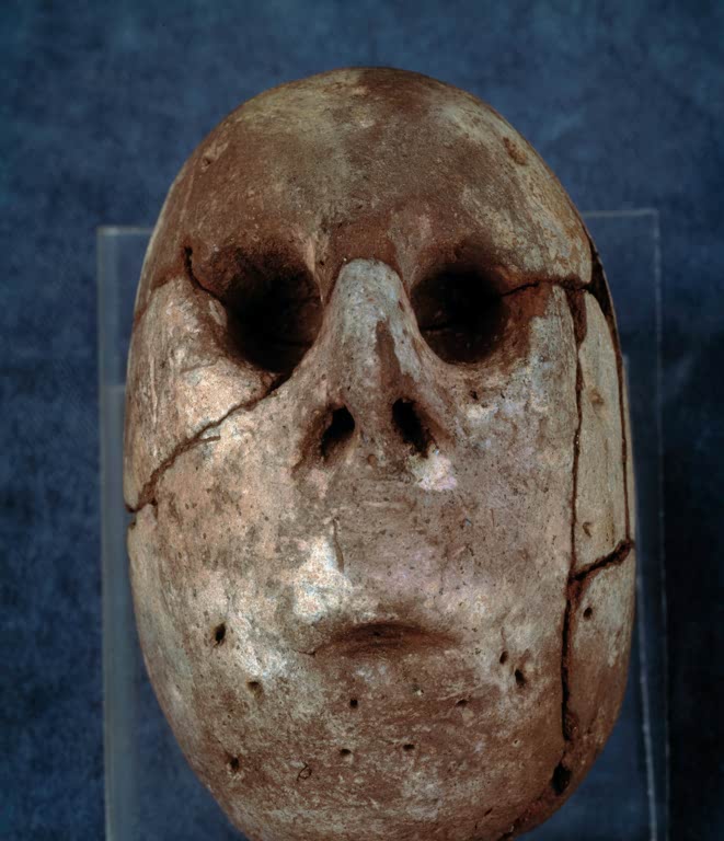Head from Merimde / Egypt / 5th Mill. BC
